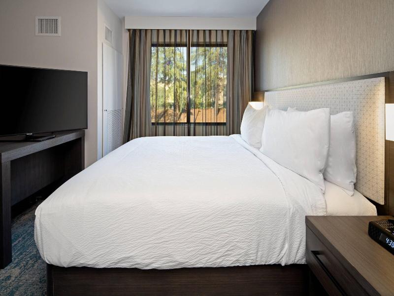 Springhill Suites By Marriott Valencia image