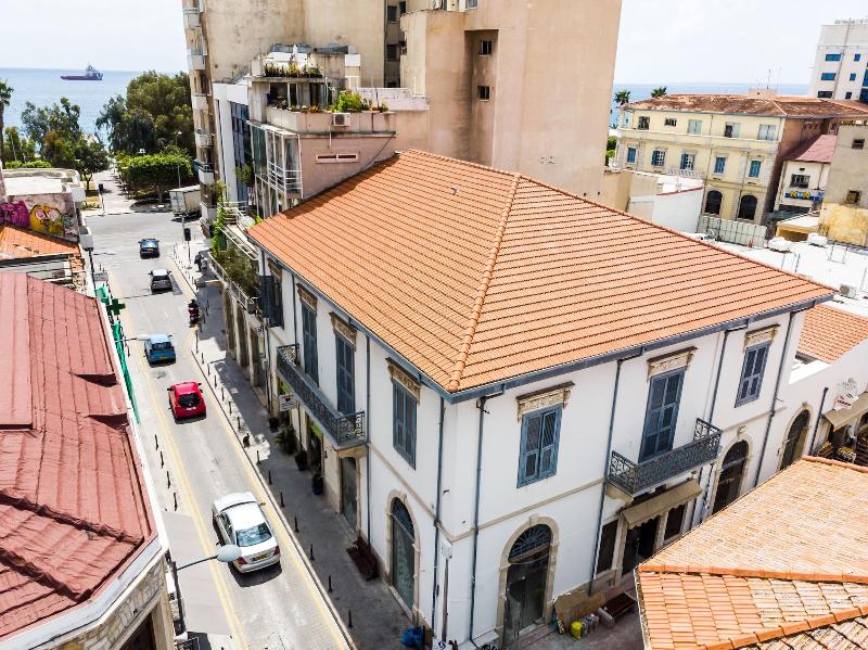 La Maltese Mansion image