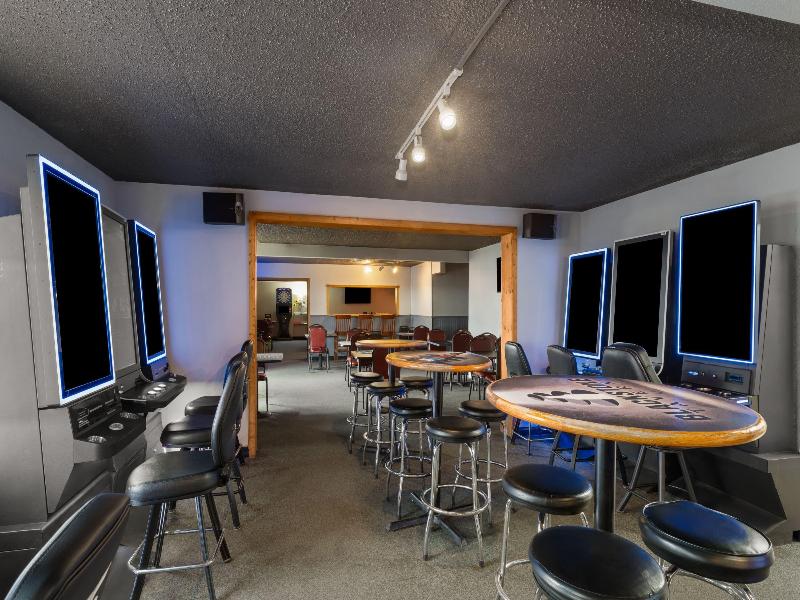Days Inn By Wyndham Mandan Bismarck Area image