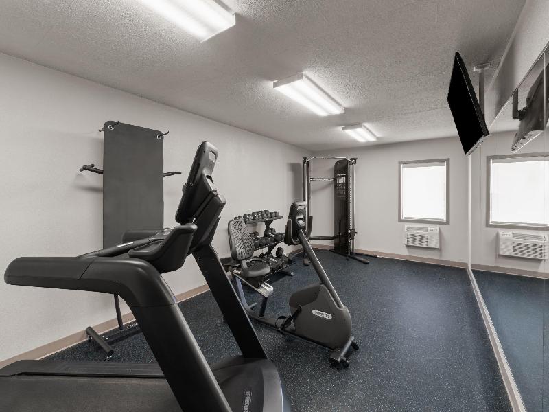 Days Inn By Wyndham Mandan Bismarck Area image