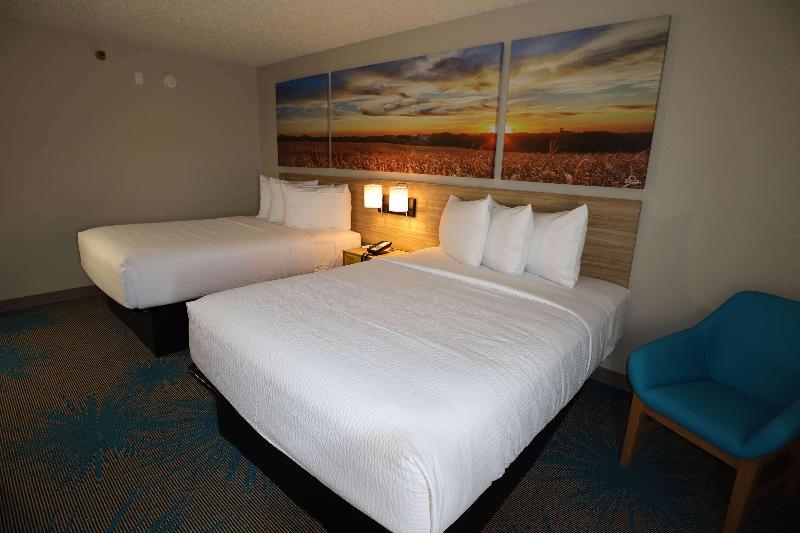 Days Inn By Wyndham Mandan Bismarck Area image