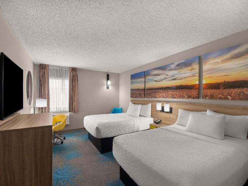 Days Inn By Wyndham Mandan Bismarck Area image