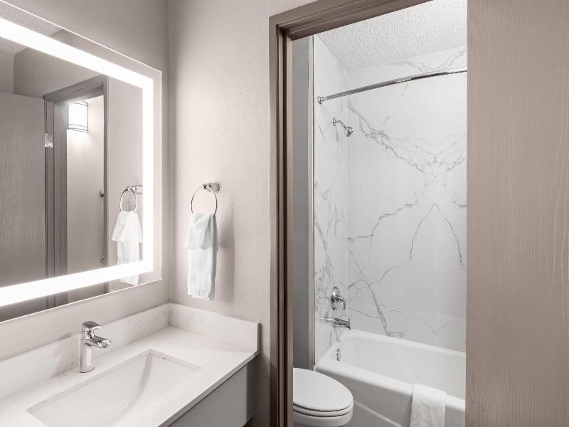 Days Inn By Wyndham Mandan Bismarck Area image
