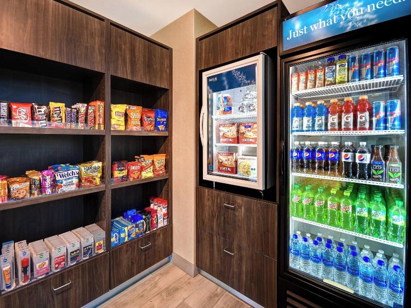 Fairfield Inn & Suites by Marriott Las Vegas Airpo image