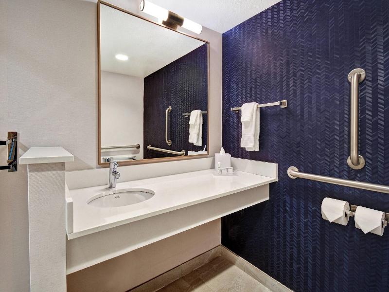 Fairfield Inn & Suites by Marriott Las Vegas Airpo image