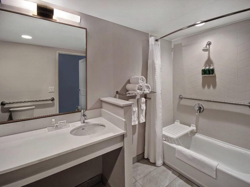 Fairfield Inn & Suites by Marriott Las Vegas Airpo image