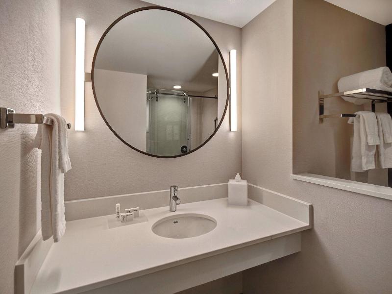 Fairfield Inn & Suites by Marriott Las Vegas Airpo image