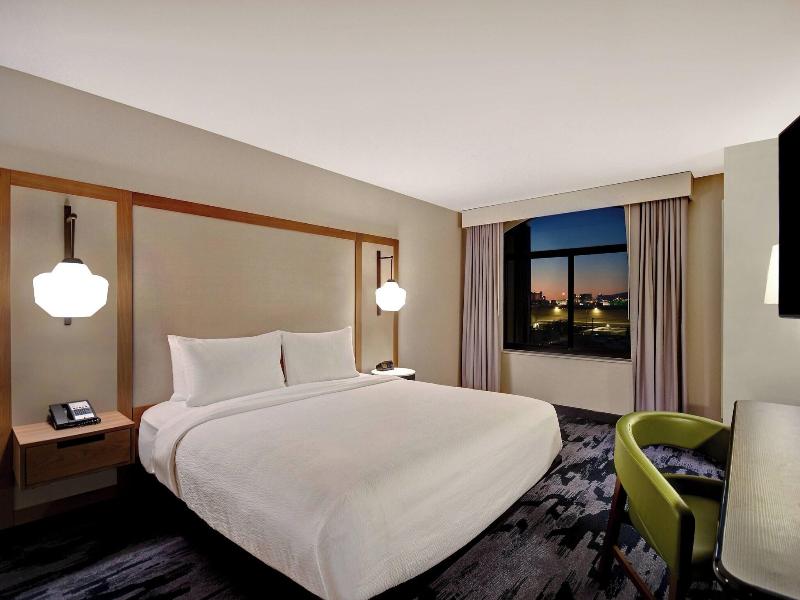 Fairfield Inn & Suites by Marriott Las Vegas Airpo image