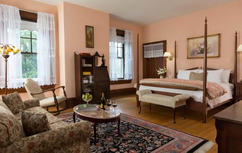 The Mercersburg Inn image