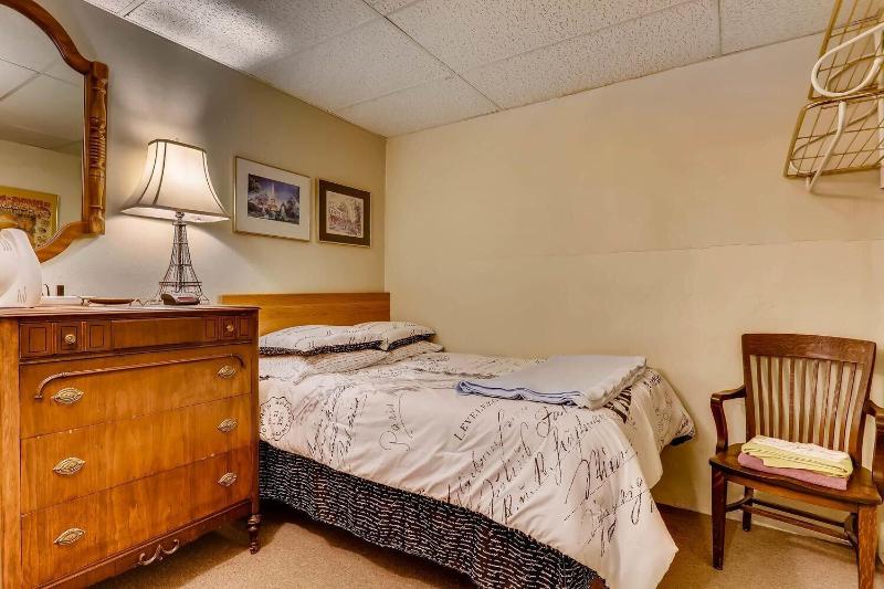 Inn the Clouds Hostel & Inn image