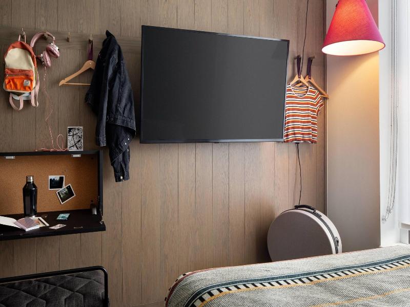 Moxy Austin - University image