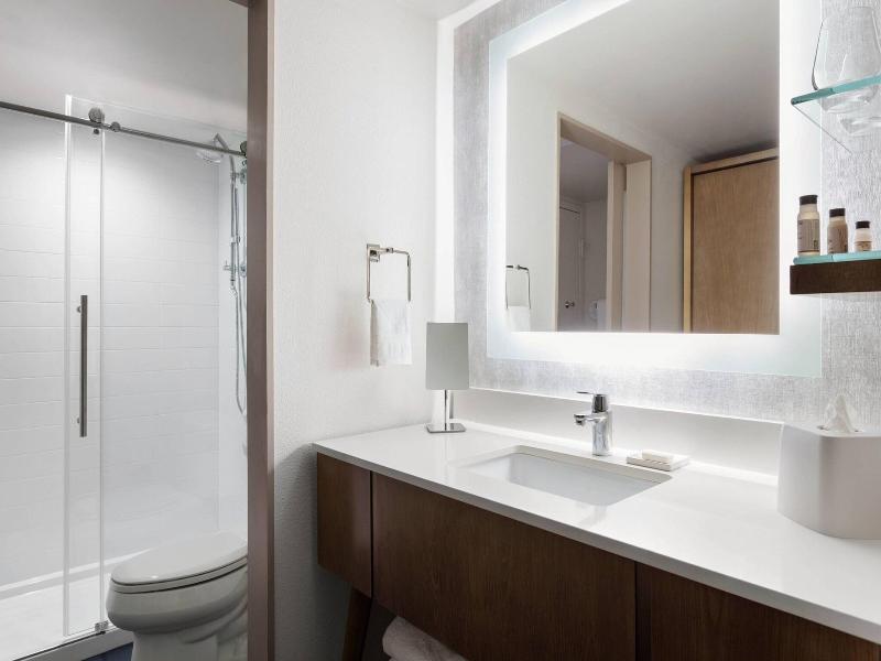Delta Hotels by Marriott Virginia Beach Waterfront image