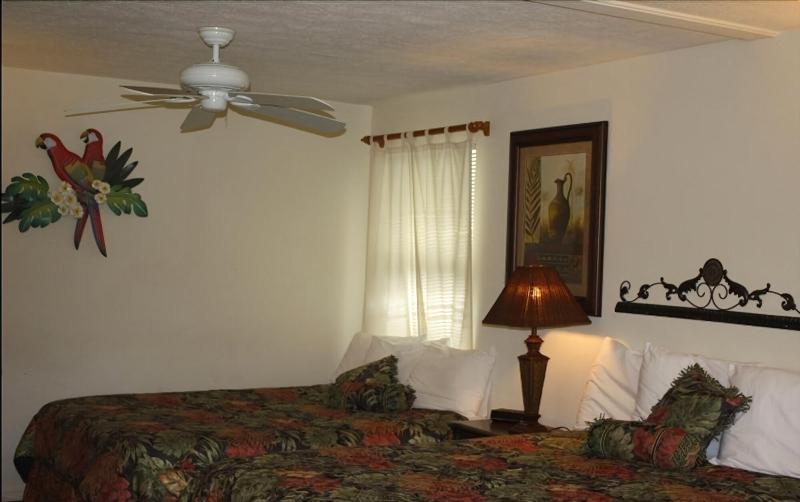 Davis House Inn image
