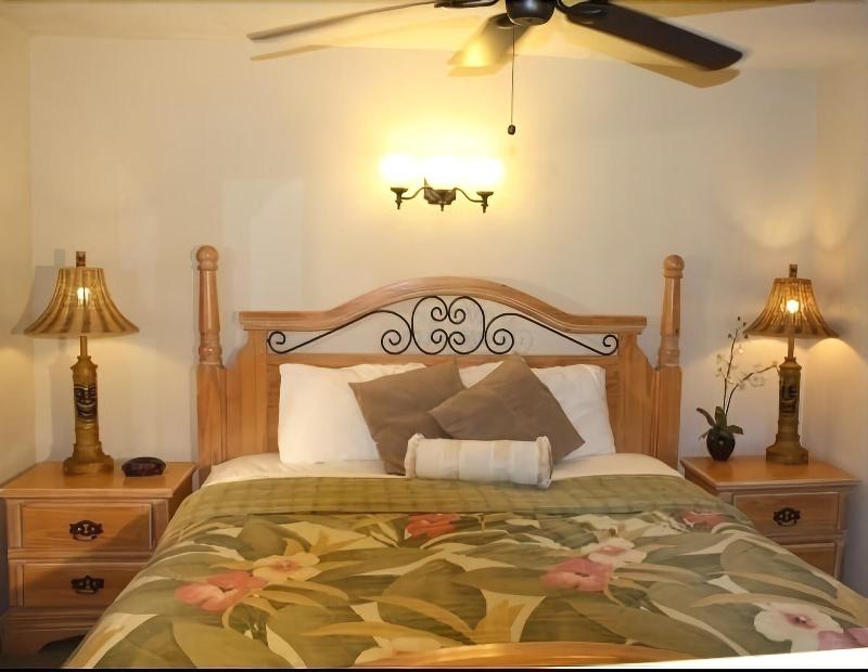 Davis House Inn image
