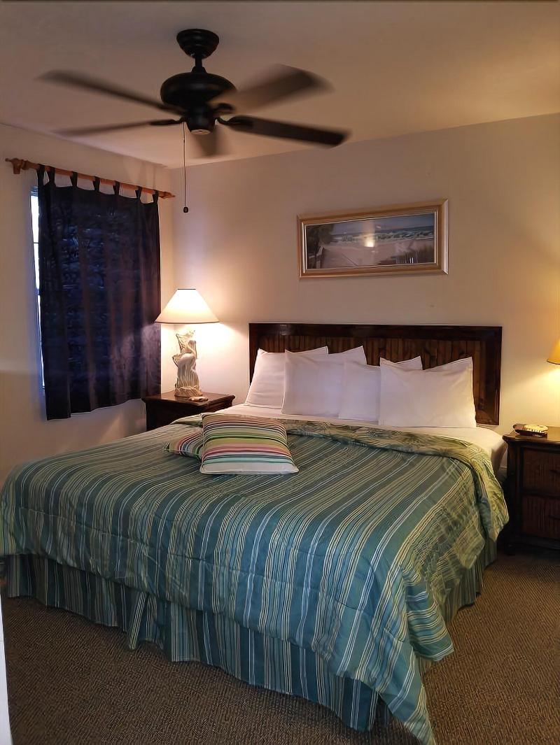 Davis House Inn image