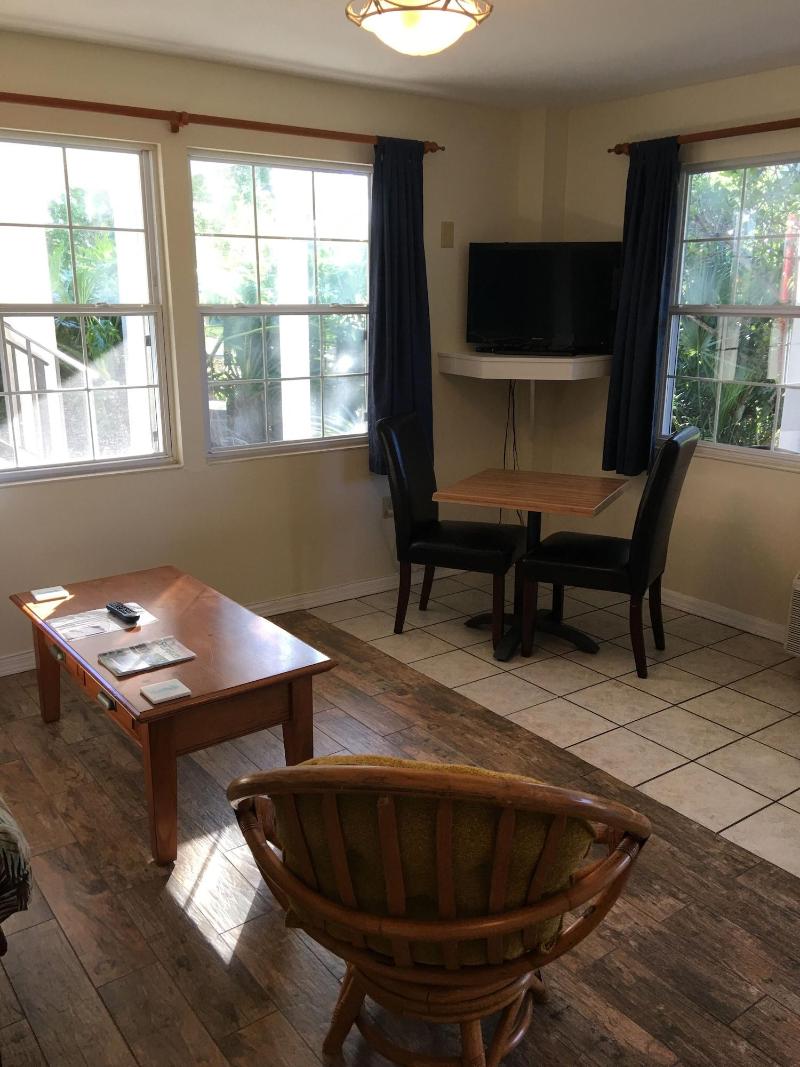 Davis House Inn image