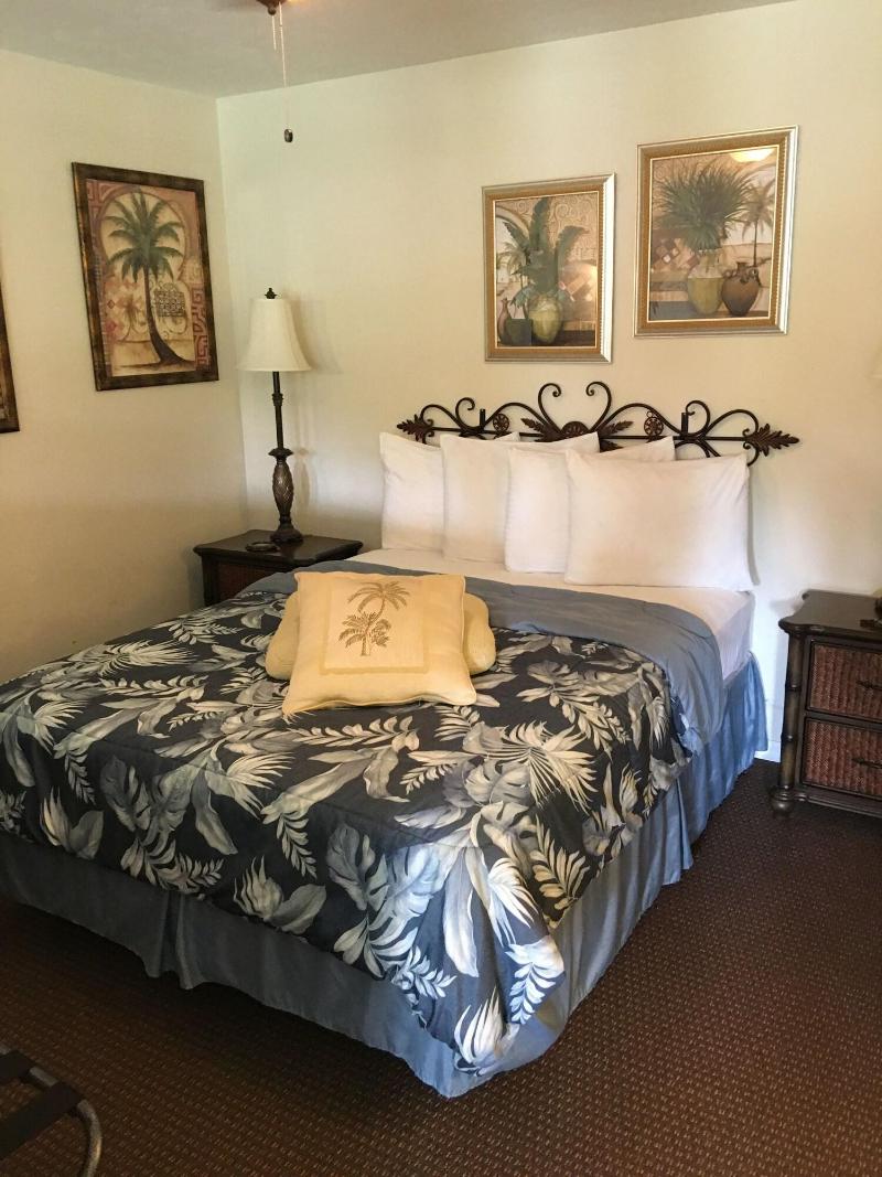 Davis House Inn image