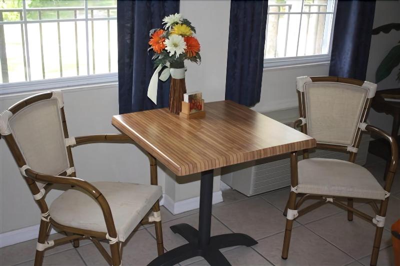Davis House Inn image