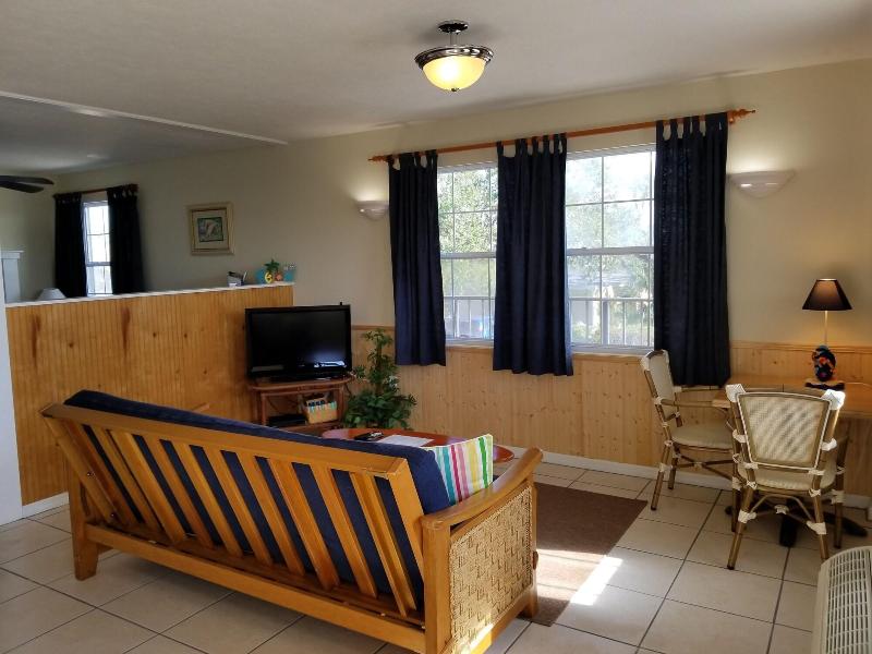 Davis House Inn image