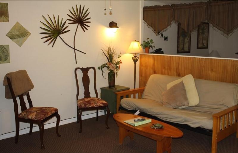 Davis House Inn image