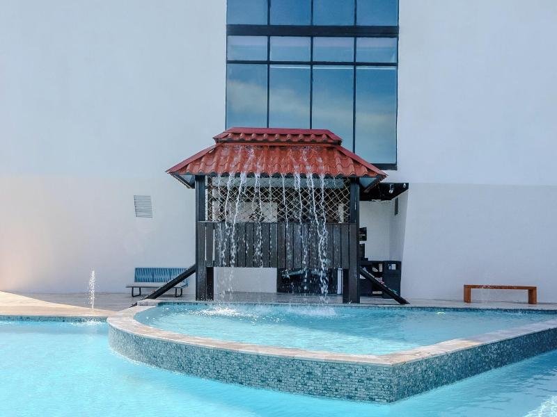 Aloft Ponce image