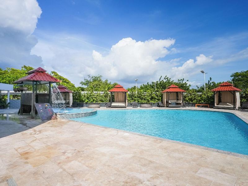 Aloft Ponce image