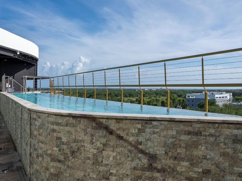 Aloft Ponce image