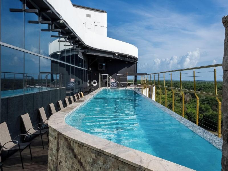 Aloft Ponce image