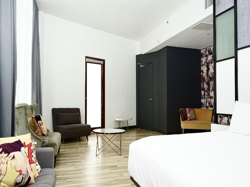 Aloft Ponce image