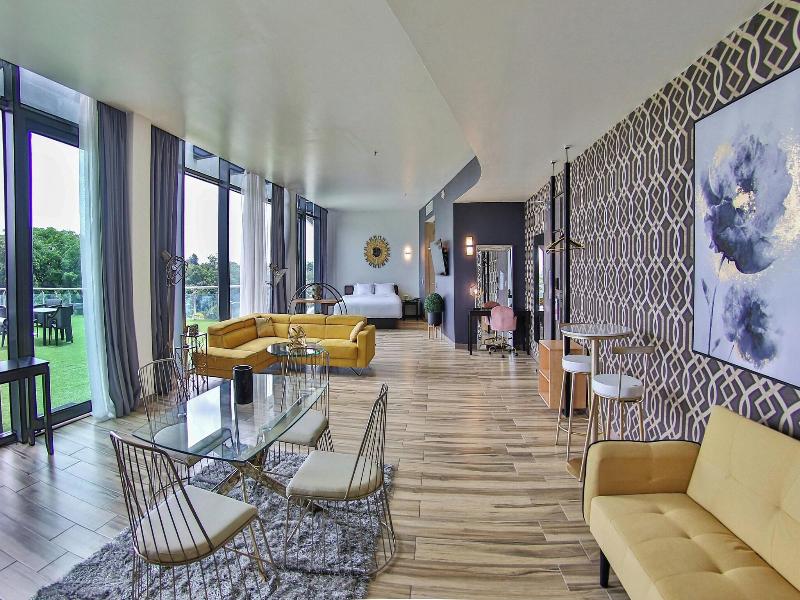 Aloft Ponce image