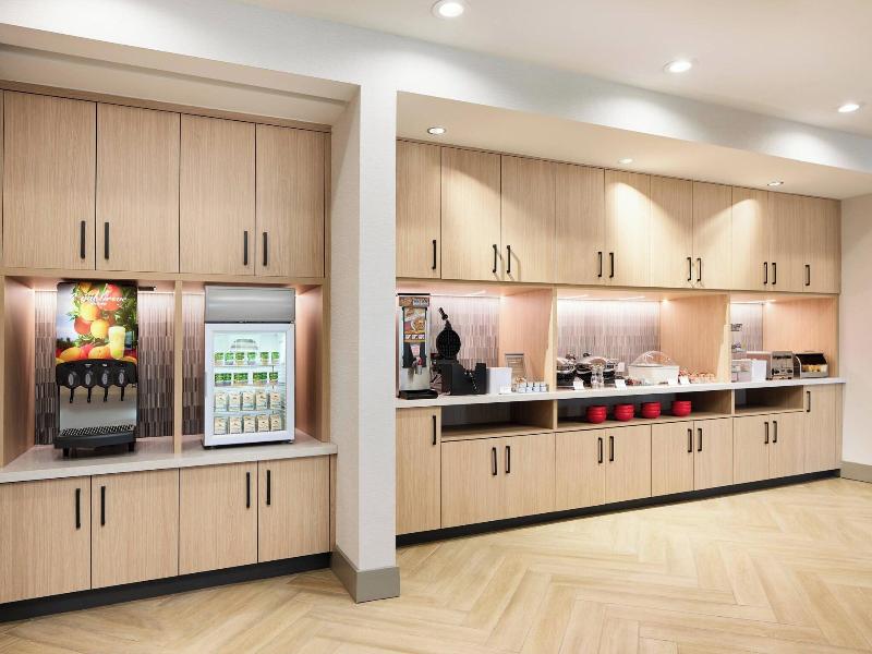 TownePlace Suites by Marriott Tampa East/I-4 image