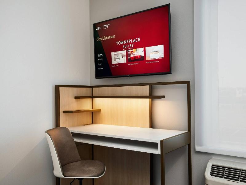 TownePlace Suites by Marriott Tampa East/I-4 image