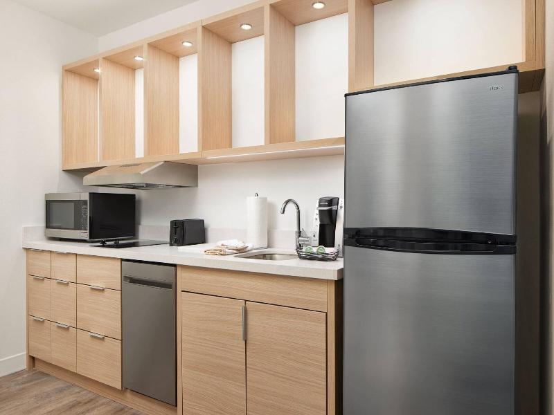 TownePlace Suites by Marriott Tampa East/I-4 image