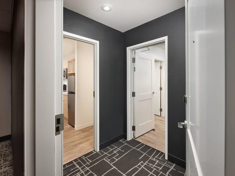 TownePlace Suites by Marriott Tampa East/I-4 image