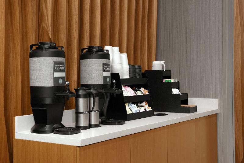 SpringHill Suites by Marriott Charleston Airport & image