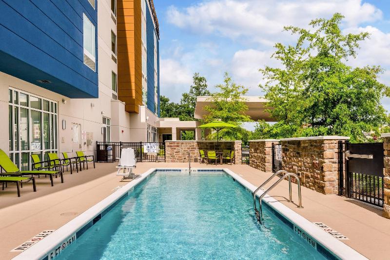 SpringHill Suites by Marriott Charleston Airport & image