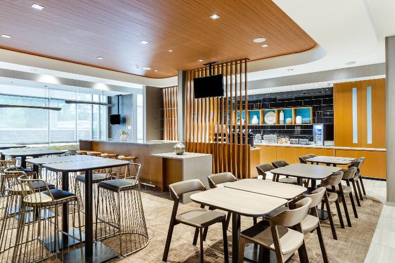 SpringHill Suites by Marriott Charleston Airport & image