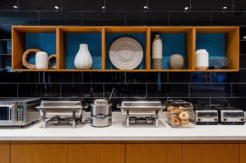 SpringHill Suites by Marriott Charleston Airport & image
