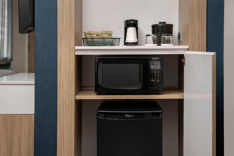 SpringHill Suites by Marriott Charleston Airport & image
