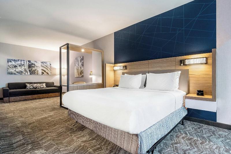 SpringHill Suites by Marriott Charleston Airport & image