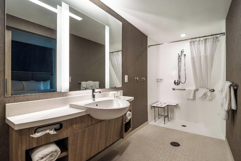 SpringHill Suites by Marriott Charleston Airport & image