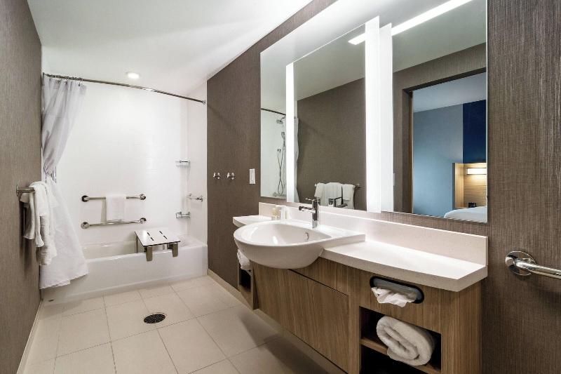 SpringHill Suites by Marriott Charleston Airport & image