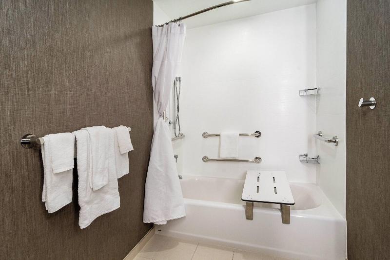 SpringHill Suites by Marriott Charleston Airport & image