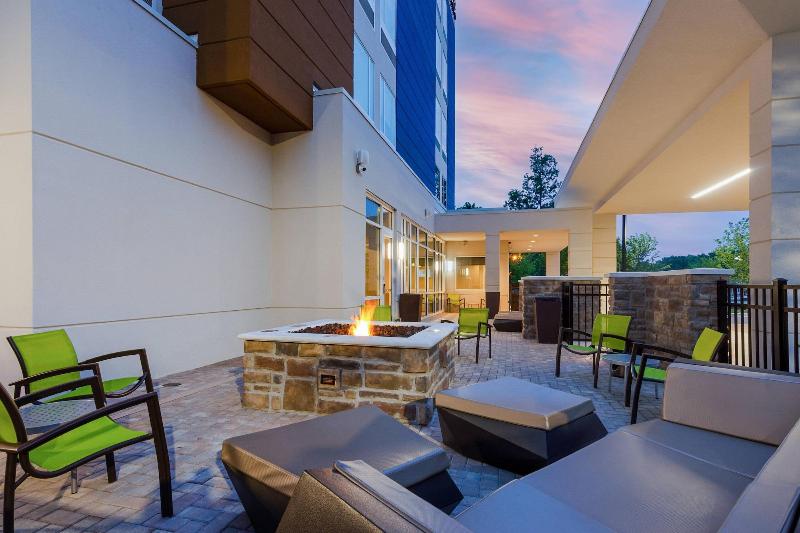 SpringHill Suites by Marriott Charleston Airport & image