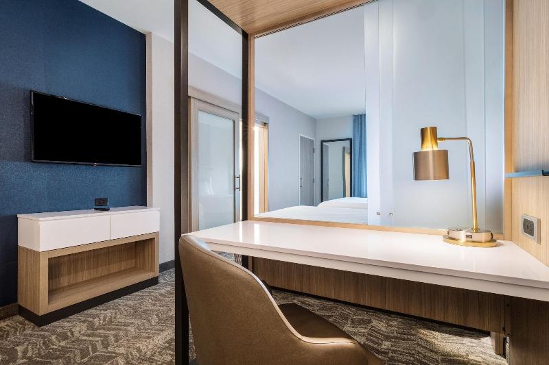 SpringHill Suites by Marriott Charleston Airport & image