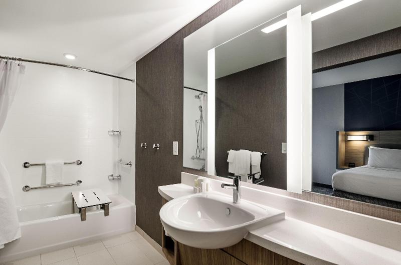 SpringHill Suites by Marriott Charleston Airport & image