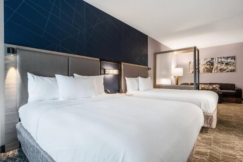 SpringHill Suites by Marriott Charleston Airport & image