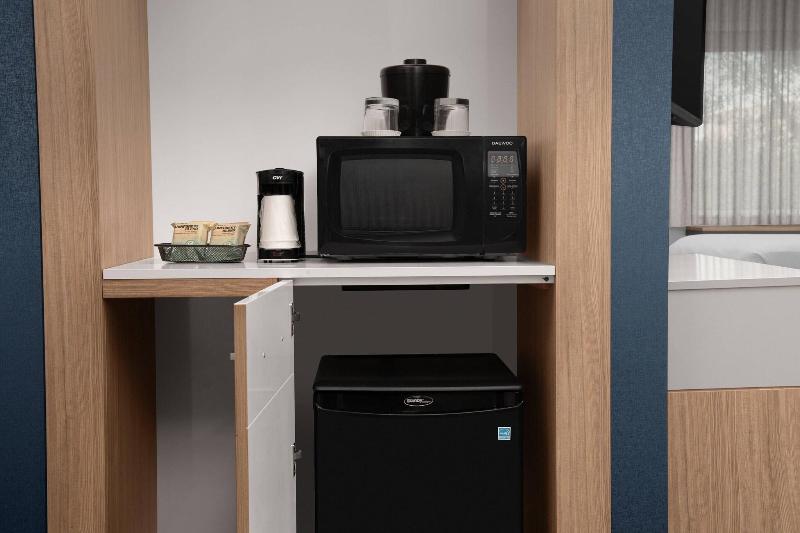 SpringHill Suites by Marriott Charleston Airport & image