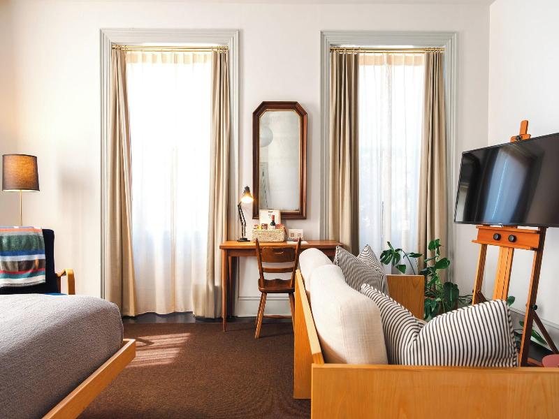 Hotel Kinsley image