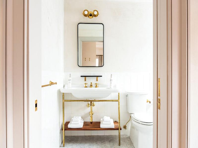 Hotel Kinsley image